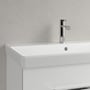 Villeroy & Boch Avento 4158 håndvask set forfra med fokus på hanehul, overløb og kromarmatur.