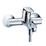 Hansgrohe Ecos kar/brus armatur i forkromet design med to greb og synlig S-tilslutning på hvid baggrund.