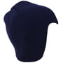 Nærbillede af en mørkeblå strikket hjelmhue i one-size, isolerende og varm til brug under sikkerhedshjelm.