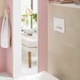 Villeroy & Boch 9221 Viconnect E300 vægtryk monteret på en flisevæg i et badeværelse med rosa vægge.