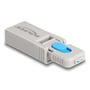 Nærbillede af DeLock USB port blocker sætets værktøj med den blå knap fremhævet, klar til at låse eller fjerne en blocker.