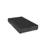 Lukket sort ICY BOX-kabinet til to M.2 PCIe NVMe-SSD'er set skråt forfra med to blå indikatorlys.
