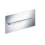 Viega Visign for More 104 betjeningsplade fra en let skrå vinkel, fremviser det forkromede aluminium og trykknappens design.