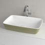 Villeroy & Boch Artis bordstående vask i grøn, 58 cm bred, med hvid inderside og krom vandhane.