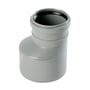 Nicoll HT-PP reduktion, Ø50 x 32 mm, med en tydelig vinkelovergang mellem de to forskellige rørdimensioner.