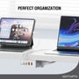 4smarts USB-C/A Power Strip Desk 65W forbundet til en bærbar computer og en tablet på et skrivebord, illustrerer perfekt organisering.