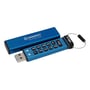Blå Kingston IronKey Keypad 200 USB-nøgle med 16 GB lagerplads, set skråt med numerisk tastatur og USB-stik.