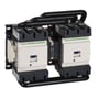 Schneider Electric TeSys D reverseringskontaktor, 115A, 2x3P, 230VAC, viste med tydelige grønne Schneider Electric logoer og hvide mærkatdetaljer.