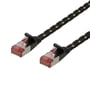 Deltaco Tough Flat Cat6a patch kabel i sort, 1,5 meter, med røde RJ45 stik og en flettet, farverig ydre kappe.