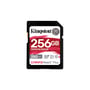 Kingston Canvas React Plus 256GB SDXC-kort set forfra med produktnavn, kapacitet og hastighedssymboler tydeligt vist på sort baggrund.
