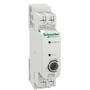 Schneider Electric IC 2000D skumringstimer med 230V spænding og 18mm modulstørrelse, monteret på DIN-skinne.