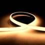 Fleksibelt H-Cell LED bånd fra Ansell Lighting, 10 meter langt, med 2700K varmt hvidt lys og 240 LED pr. meter.