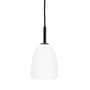 Jazz Opal glas/sort pendel D12 fra Dyberg Larsen, diameter 12 cm, med sort stofledning.