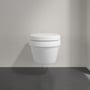 Villeroy & Boch Arch væghængt toilet set forfra med lukket låg og frit svævende kumme.