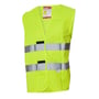 Activewear trafikvest i gul klasse 2 ses let skråt forfra med sølvfarvede refleksbånd og velcrolukning.