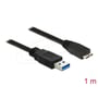 DeLock USB-kabel på 1 meter set tæt på med Type-A- og Type Micro-B-hanstik samt den synlige længdeangivelse.