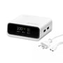 Den hvide 4smarts Desk Charger GaN Screen ses skråt med skærm, tre USB-C-porte og to USB-A-porte.