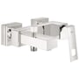 GROHE EuroCube etgrebsbatteri til kar/brus med metalgreb og forkromet finish, fremstillet i krom og designet til vægmontering.