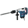 Bosch borehammer GBH 5-40 DCE Professional med SDS max-bor og ekstra håndtag, klar til brug på hvid baggrund.