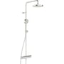 Hele Oras Nova Rain brusesystemet set forfra med termostat, slange og runde brusere i blank krom.