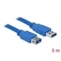 Stikkene på det blå DeLock USB 3.0-forlængerkabel: Type-A-han og Type-A-hun samt markeringen 5 m.