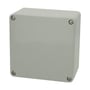Sammensat billede af en lukket Fibox Euronord polyester kasse 160x160x90 mm med synlige skruer.