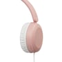 Detaljebillede af JVC HA-S31M-P-E hovedtelefoner, viser den pink yderside af ørekoppen og den integrerede fjernbetjeningsknap.