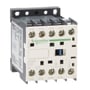 Schneider Electric hjælperelæ CA3KN31BD med 4 poler og 3NO-1NC kontakter, 24V DC spole, vist med skruetilslutninger.