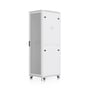 Ubiquiti UACC 42U rackskab set fra den modsatte side med perforeret panel, låger og hjul.