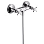Hansgrohe Axor Montreux 2-grebs brusearmatur i skinnende krom, med tydelig mærkning og hvidt håndtag med 'HOT'.