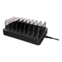 Nærbillede af Deltaco USB-ladestationens side, der viser en 20W USB-C port og 2.4A USB-A porte.