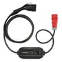 Close-up af det røde CEE 16A stik på Deltaco E-Charge ladekabel, tydeligt visende producentens mærkning og design.