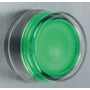Grøn planforsænket trykknap fra Schneider Electric Harmony Style 5 monteret på en metaloverflade, fremhæver den lysende grønne silikonekappe.