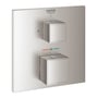 Grohe Grohtherm Cube termostatbatteri til brus med firkantet design i børstet stål, viser to greb og temperaturangivelse på 38 grader.