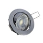 V-TAC GU10-downlight-kit i krom set skråt forfra med en lyskilde monteret i spotringen.