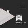 Detalje af V-TAC LED Panel Premium, der viser de fjederbelastede monteringsclips og fremhæver 'EASY TO INSTALL'.