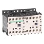 Schneider Electric TeSys K kontaktor til reversering med 3 poler og 3 NO kontakter, 24V spole og skrue terminaler.