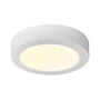 V-TAC LED-loftslampe på 18 W set skråt nedefra med lysende, rund lysflade og hvid kant.