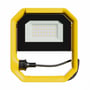 SpectrumLED 30W LED-projektør med gul fod og ledning set lige forfra med LED-panelet synligt.