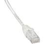 Lauritz Knudsen Cat.6 F/UTP patchkabel på 0,5 meter i hvid LSZH-kappe med klar RJ45-stik og aflastningstylle.