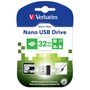 Verbatim Store'n'Stay Nano USB Drive 32GB i original emballage med grafik af bilstereo, tastatur og forskellige medieikoner.