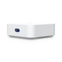 Ubiquiti UniFi Express 7 Wi-Fi-router set skråt forfra med skærm, afrundet kabinet og ventilationsåbninger.