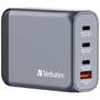 Verbatim GNC-100 GaN oplader 100W fra siden, med logo og USB-porte synlige, på en hvid baggrund.